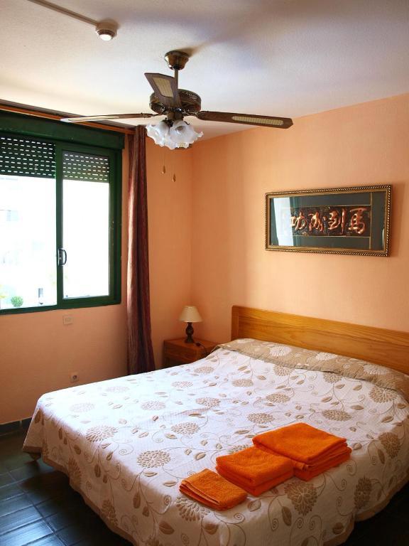 Apartamentos Optimist Tenerife Playa de las Americas  Room photo